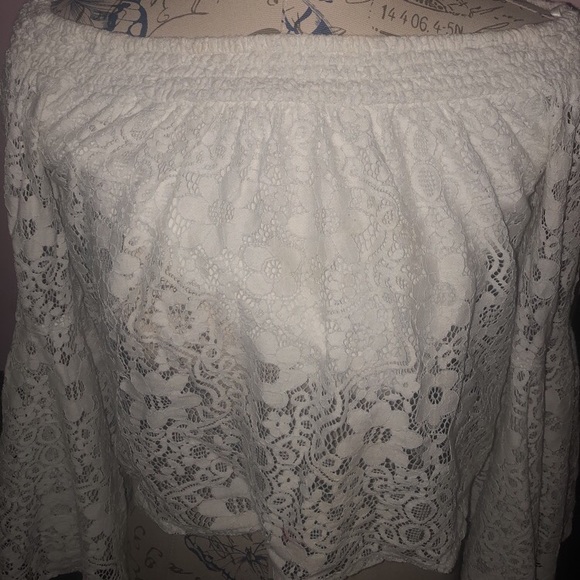 dainty white off the shoulder lace shirt - Picture 1 of 1
